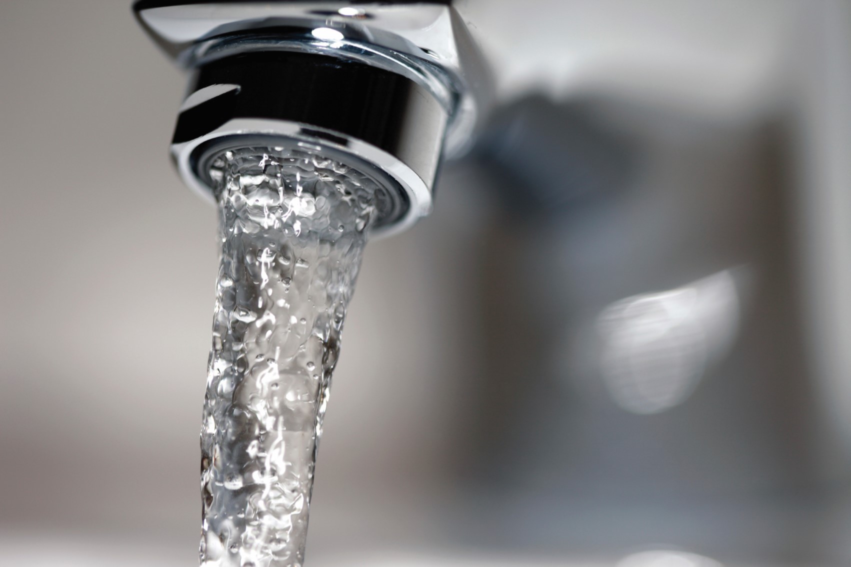 Faucet Closeup Web 1